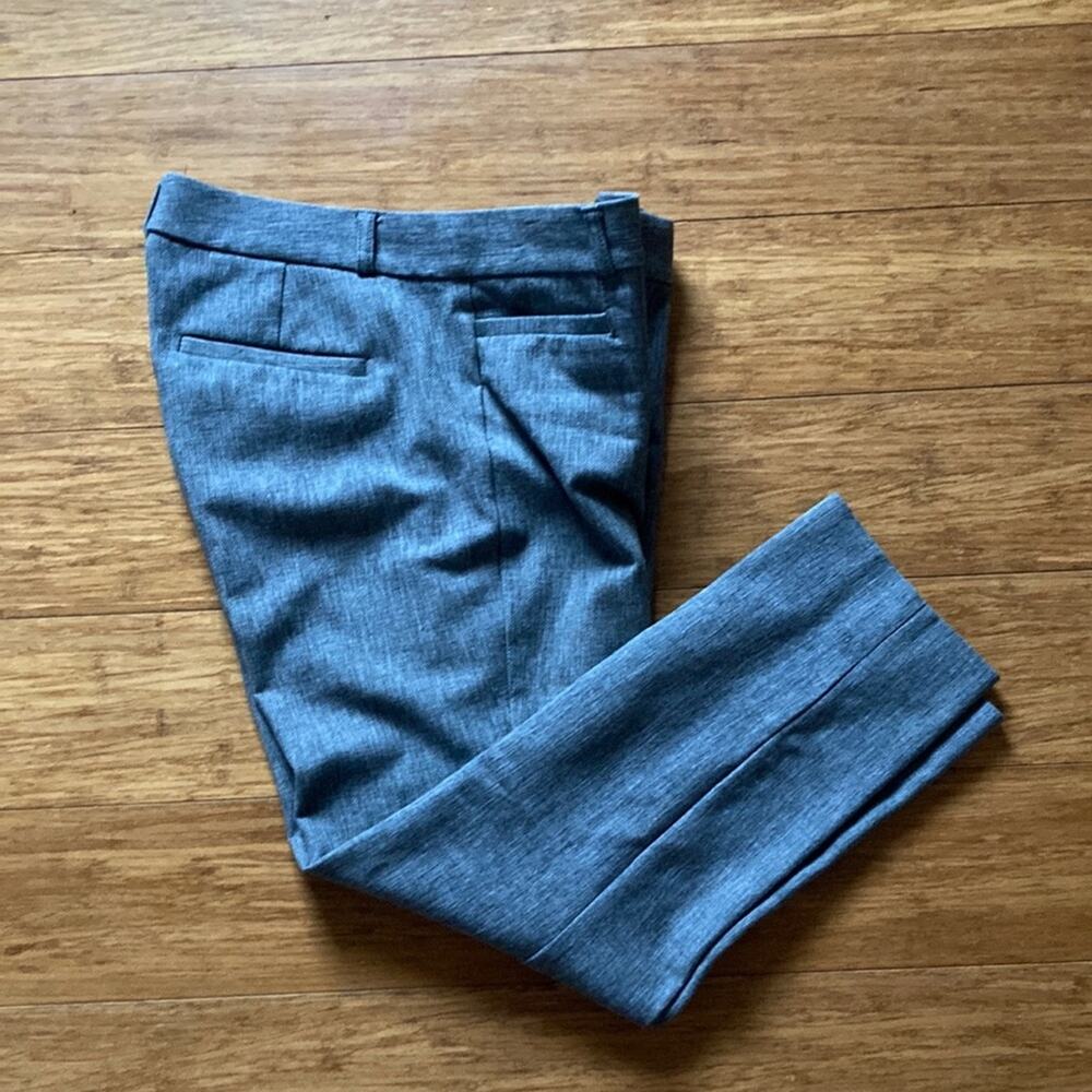 Banana Republic Grey Stretch Cropped Pants, Size 6P